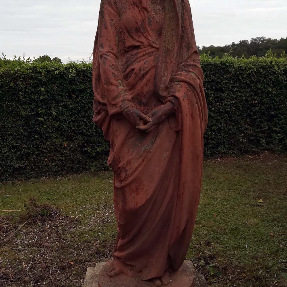 Personnages religieux à Sainpuits dans l'Yonne (Avant ...)